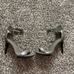 Steve Madden Women’s High Heal | Sage Green/Gray Buckle Strapped 4” Heal